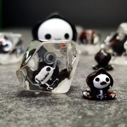 Sage's Portal Familiars and Reagents Resin DND Dice Set Polyhedral Dice Set for Dungeons and Dragons RPG Tabletop TTRPG (Baby Grim) - color: Baby Grim