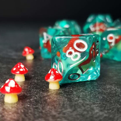 Sage's Portal Familiars and Reagents Resin DND Dice Set Polyhedral Dice Set for Dungeons and Dragons RPG Tabletop TTRPG (Red Magic Shrooms) - color: Red Magic Shrooms