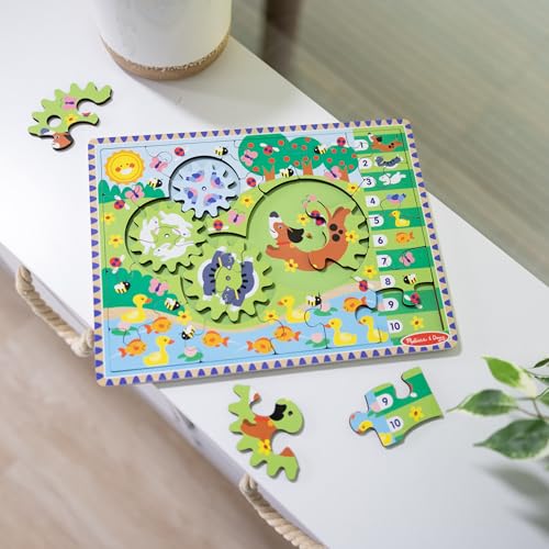 Melissa & Doug Wooden Animal Chase Jigsaw Spinning Gear Puzzle – 24 Pieces Wooden Puzzle for Toddlers and Preschoolers, for Boys and Girls Ages 3+