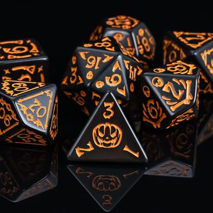 7-Die DND Dice Set Scary Pattern Polyhedral Dice Set with Leather Bag, Skull Dice D&D Dice Set for RPG Table Games. (Scary Pattern-Black) - color: Halloween Pattern-black