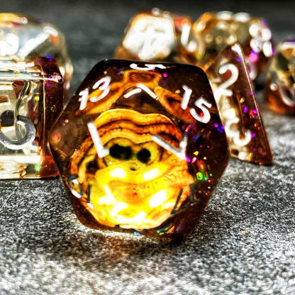 Sage's Portal Animal Familiars Resin DND Dice Set Polyhedral Dice Set for Dungeons and Dragons RPG Pathfinder Tabletop TTRPG (Bottled Gold Dragon Eyes) - color: Bottled Gold Dragon Eyes