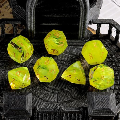 Natural Gemstone Crystal Polyhedral Dice Set for Dungeons and Dragons, RPG, Tabletop Games, 7-Piece (LS-8) - color: Ls-8
