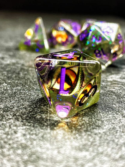 Sage's Portal Animal Familiars Resin DND Dice Set Polyhedral Dice Set for Dungeons and Dragons RPG Pathfinder Tabletop TTRPG (Bottled Yellow/Green Dragon Eyes) - color: Bottled Yellow/Green Dragon Eyes