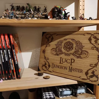 Personalizable Game Master Screen made for Board Role Playing Game - Wooden Handcrafted GM Screen Set - DM Gift Idea - Gifts for Him and Her (Personalizable) - color: Personalizable