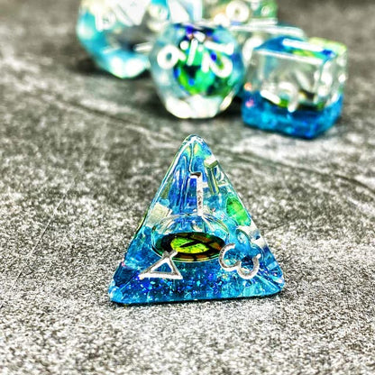Sage's Portal Animal Familiars Resin DND Dice Set Polyhedral Dice Set for Dungeons and Dragons RPG Pathfinder Tabletop TTRPG (Bottled Green Dragon Eyes) - color: Bottled Green Dragon Eyes