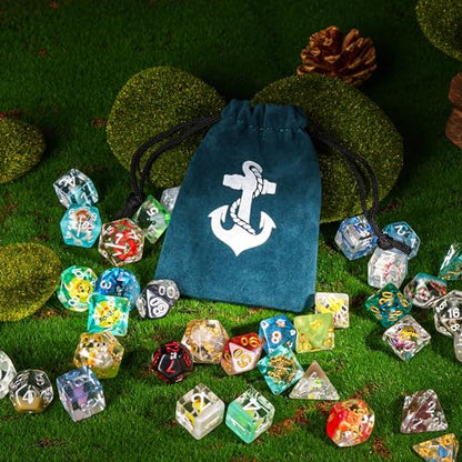 Cusdie 7-Die DND Dice, Polyhedral Dice Set Filled with Animal, for Role Playing Game D&D Dice（Random Animal） - color: Random Animal