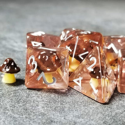 Sage's Portal Familiars and Reagents Resin DND Dice Set Polyhedral Dice Set for Dungeons and Dragons RPG Tabletop TTRPG (Black Magic Shrooms) - color: Black Magic Shrooms