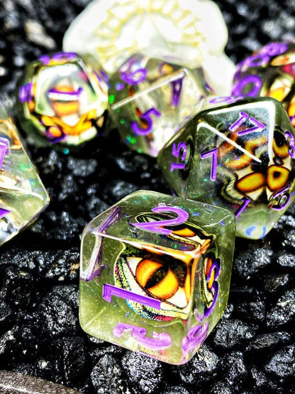 Sage's Portal Animal Familiars Resin DND Dice Set Polyhedral Dice Set for Dungeons and Dragons RPG Pathfinder Tabletop TTRPG (Bottled Yellow/Green Dragon Eyes) - color: Bottled Yellow/Green Dragon Eyes