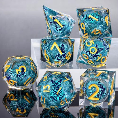 KERWELLSI Cat Liquid Core DND Dice Set with Gift Box, 7Pcs Resin Dungeons Sharp Edge D&D Dice, Dragons D and D Role Playing Dice D20 D12 D10 D8 D6 D4 - color: White and Blue Cat